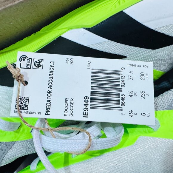 Adidas Predator Accuracy.3 IN J White/Black/Lime Youth 4.5 NWB MSRP $95 - Picture 4 of 6